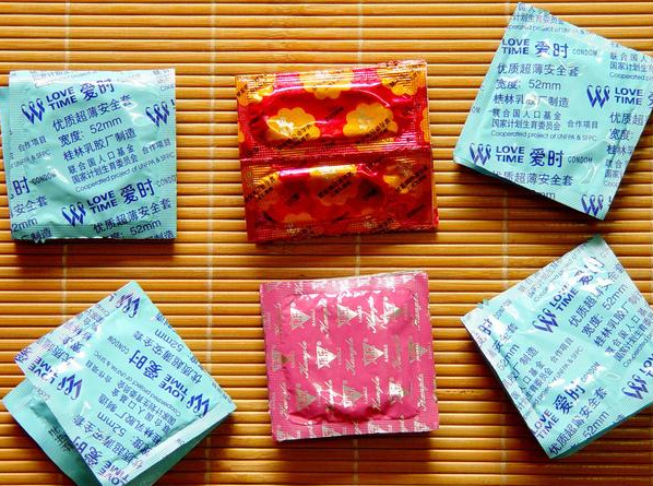过期一个月的避孕套能用吗,有什么危害