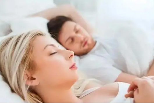 为什么女的第一次后特别想要（女人第一次后会更想要吗）