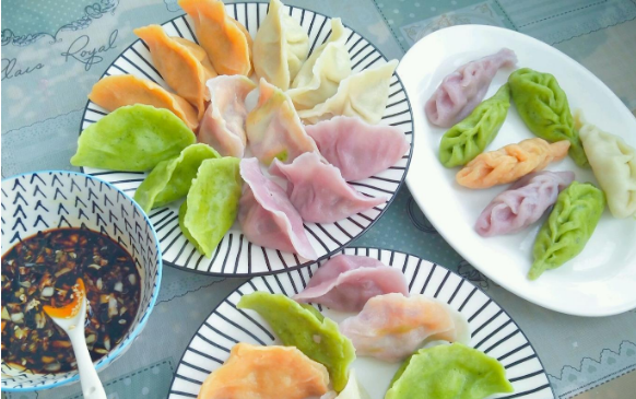 蔬菜汁做多彩水饺（养生又排毒）