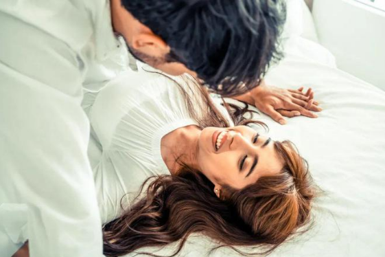 性生活之中保护女性乳房很重要（性对女性的保健作用）