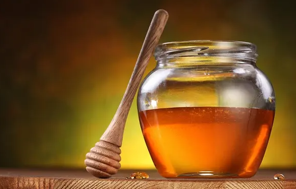女性功能保健蜂蜜和牛奶可以缓解痛经吗（每天一勺蜂蜜远离过敏）
