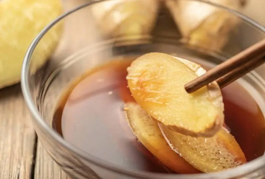 醋泡姜的正确做法(养生美食醋泡姜教程大揭秘)