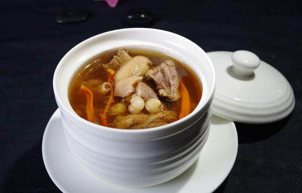 春季养生吃什么好（适合春季的几道养生汤食谱推荐）
