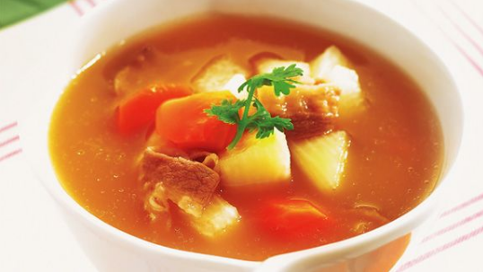 春季老年人吃什么养生（春季老年人养生食谱大全）