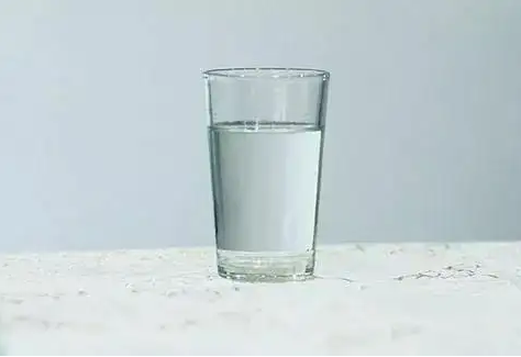晨起一杯水有哪些好处（早晨喝水要注意哪些问题）