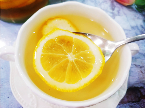祛痘食疗方有哪些（推荐这款自制祛痘饮品）