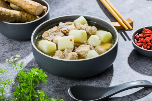秋天养生方法介绍（秋季养生饮食吃什么好）
