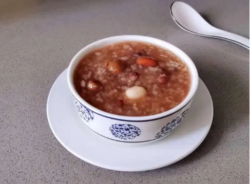 秋季养生吃什么好（最宜喝这5款粥）