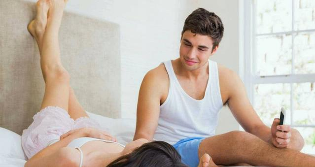 男女性爱时前戏怎么做（如何激起男人的性欲）