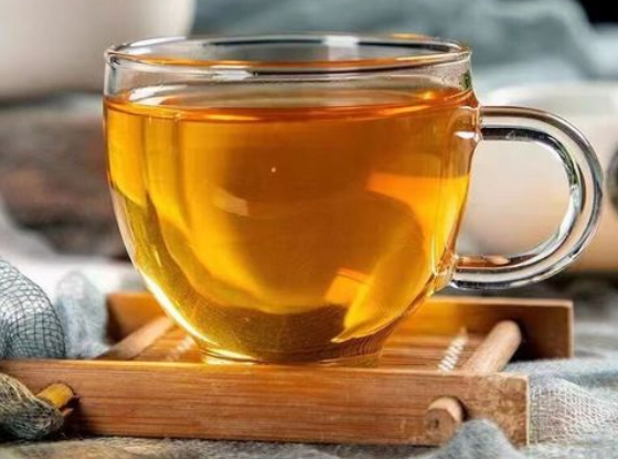 海金沙绿茶泡水的三大功效（海金沙绿茶泡水的三大功效与作用）