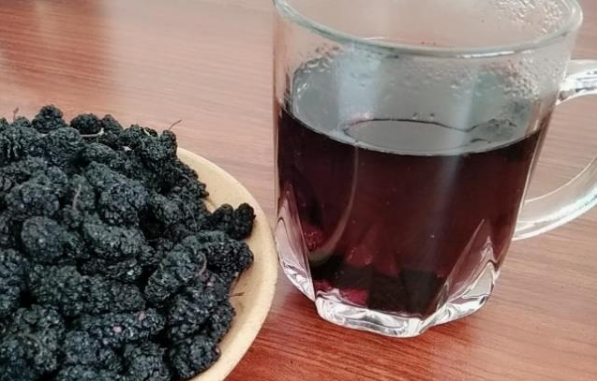 桑葚水的食疗方法（分享这五大方法帮你养生）