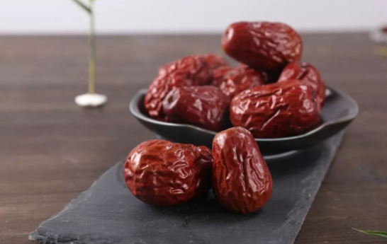 产后吃什么可以催奶（产后推荐这9种催奶食物）