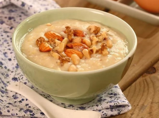 冬季养生饮食上该注意些什么（冬季养生适当吃些性冷食物）