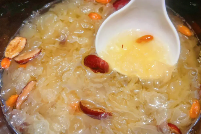 冬季养生饮食应注意什么（冬季养生推荐这五个方面要注意）