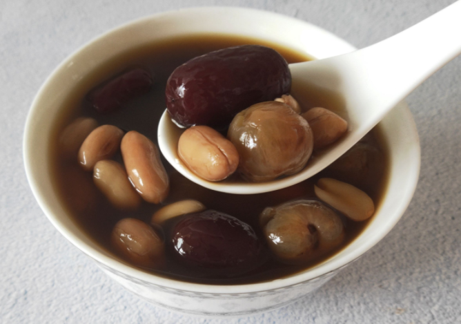 冬季常见时令大补美食哪些人不适合吃（这几种人冬季饮食大补需要格外注意）