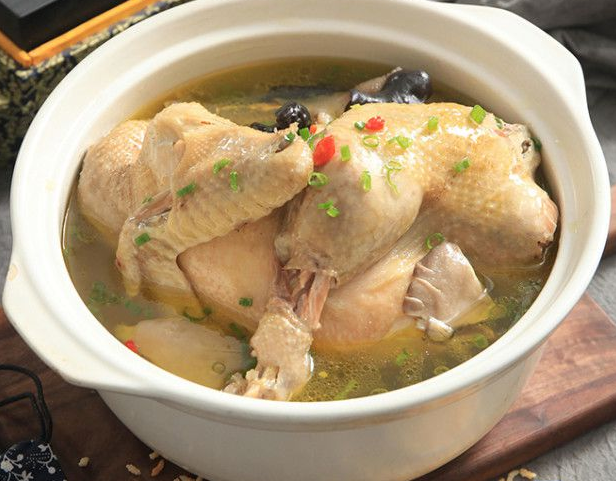 吃什么可以补肾（这些药膳帮你轻松补肾）