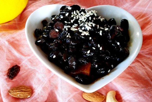 哪些食物可以补肾阴虚，肾阴虚吃什么可以补）