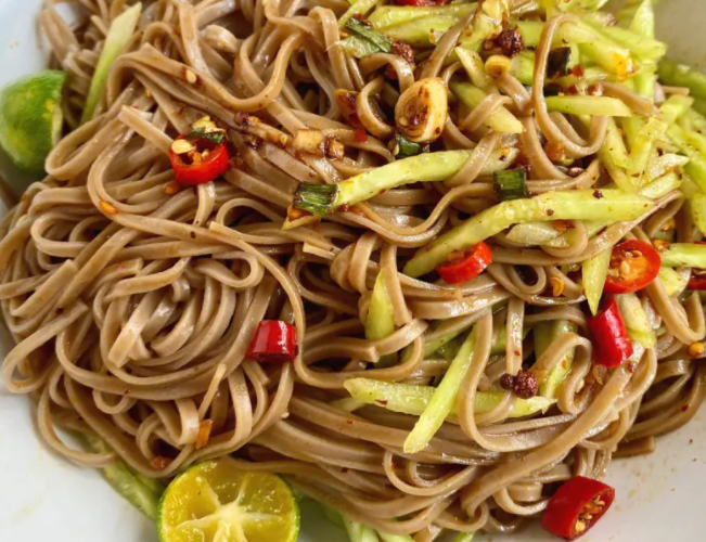 哪些饮食能够帮助肝脏排毒瘦身（节后肝脏排毒瘦身荞麦面来帮忙）