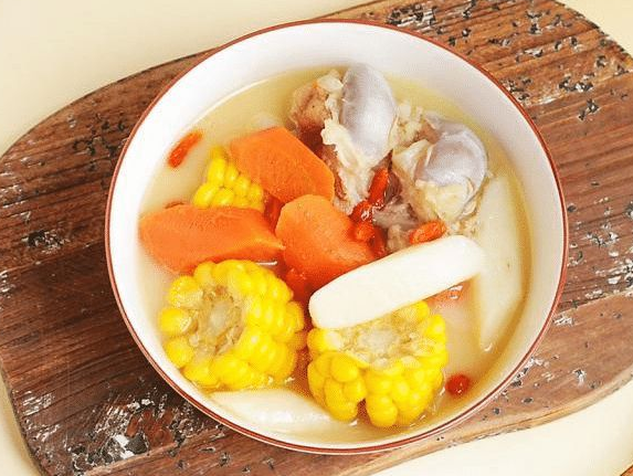 在平时吃什么对眼睛好(这些护眼食物可常吃)