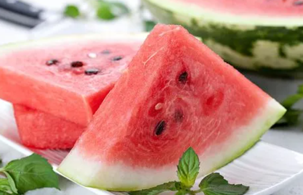 夏季养生吃什么好（夏季防暑养生调理药粥）