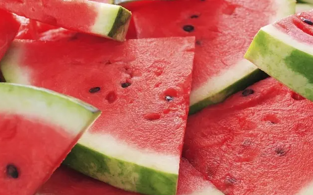 夏季养生吃什么好（适宜夏季养生喝的两种茶推荐）