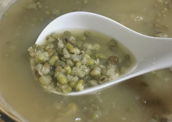 夏季养生要注意什么（夏日养阳有四个要点）