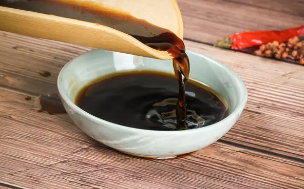 有伤口就不能吃酱油吗（酱油含有促进合成黑素的催化剂吗）