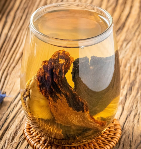 玛卡肉苁蓉泡酒配方介绍（玛卡泡药酒功效都有哪些）