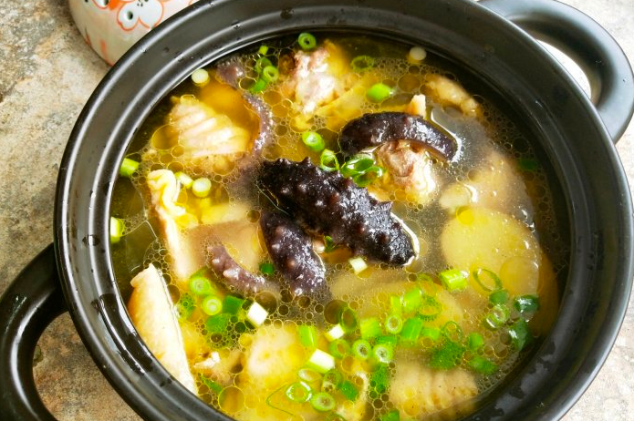 男人该怎么防脱发（男性防脱发重点知识分享）