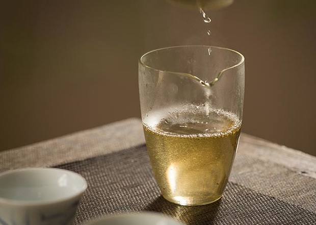 男士湿重喝什么茶好（湿重怎么破？）