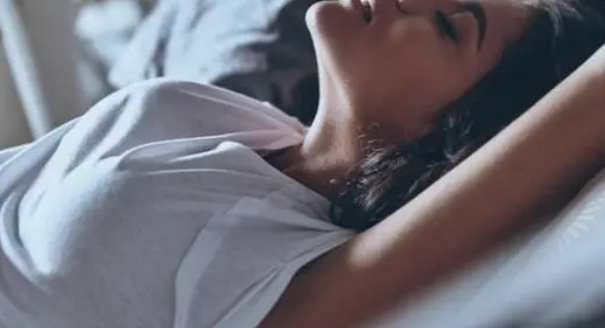 女人越淫荡（男人越发狂）
