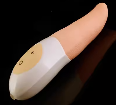 女士穿戴振动棒（女用振动棒带电机）