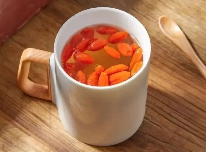 枸杞子补阴虚什么补阳虚(肾阳虚吃枸杞管用吗)