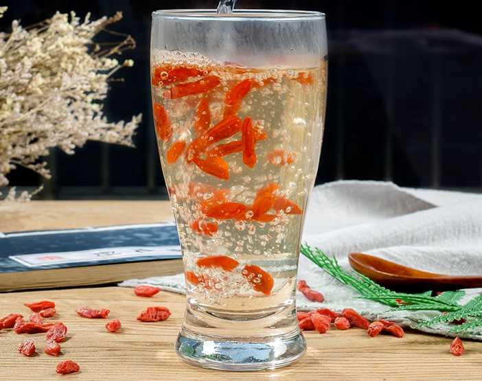 枸杞子吃太多会怎样(枸杞吃多了对心脏不好吗)