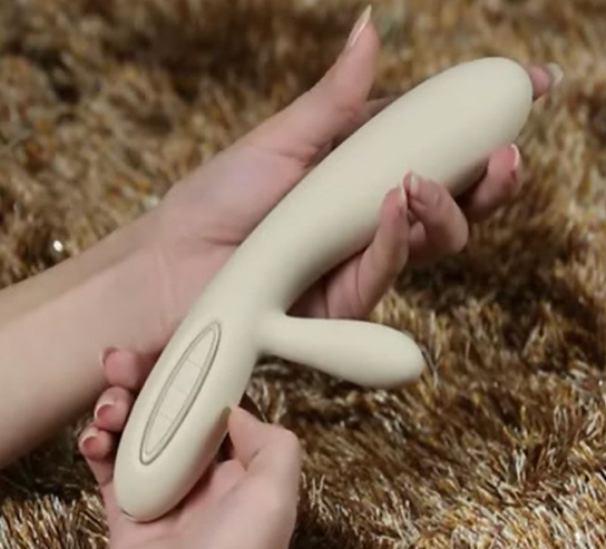 女用电动振动棒（女人能不能用振动棒）