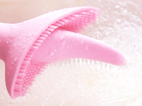 女人使用振动棒没有湿润（女用性Av振动棒）