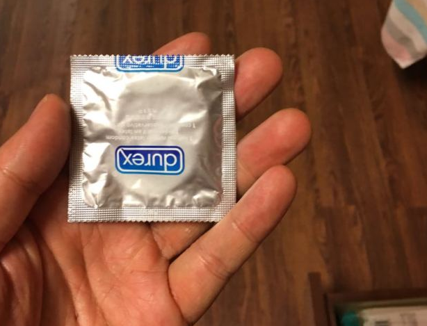 使用避孕套要注意的七个问题