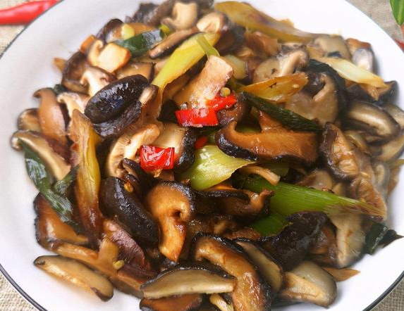 备孕期间能吃香菇吗（香菇的营养价值及功效介绍）