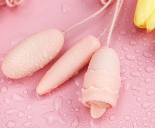 男女同时用双跳蛋视频（同时用哔哩哔哩看视频）