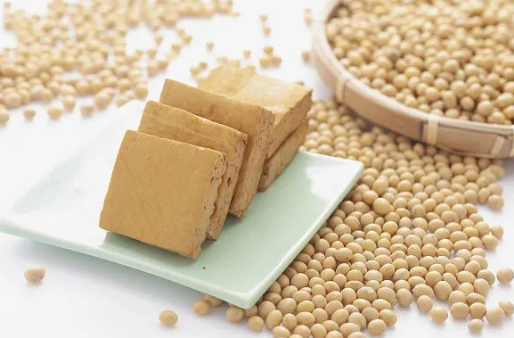 男性吃豆制品有哪些好处(豆制品是否推荐吃)