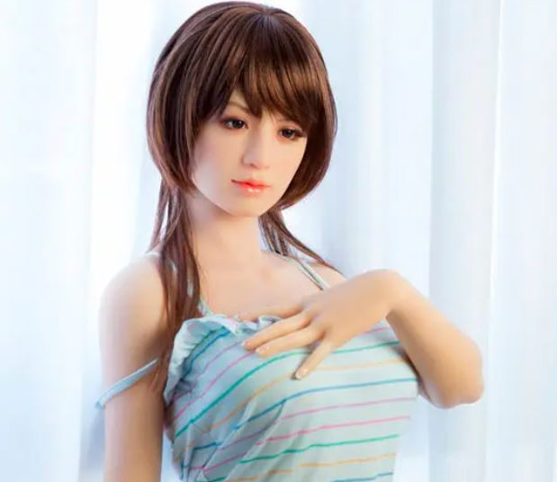 日本已婚男子厌倦真人（爱上充气娃娃）