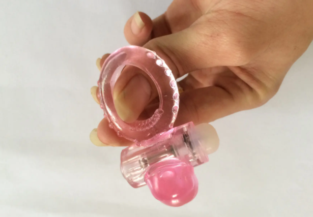 男用情趣用品器具风暴一族兔子锁精环