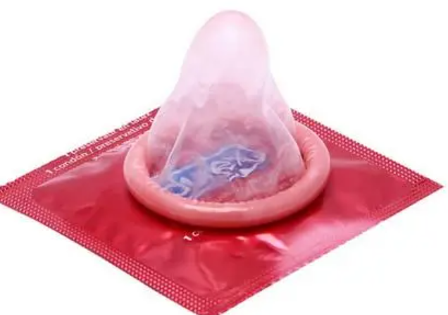 使用避孕套的人群(安全套真的安全吗)