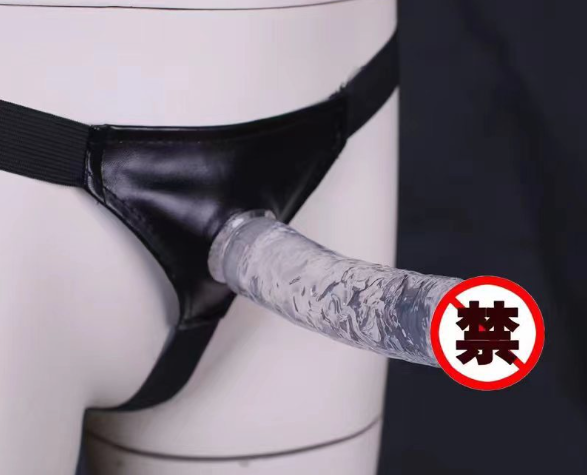 美女玩自动阳具（美女玩上肢牵引器）