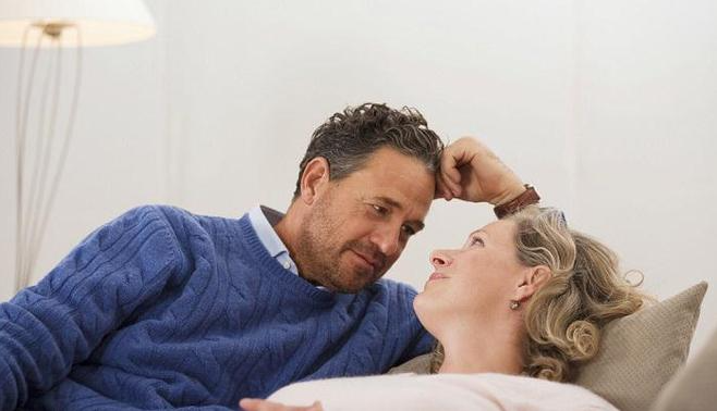50多岁男人性生活多久一次合适？