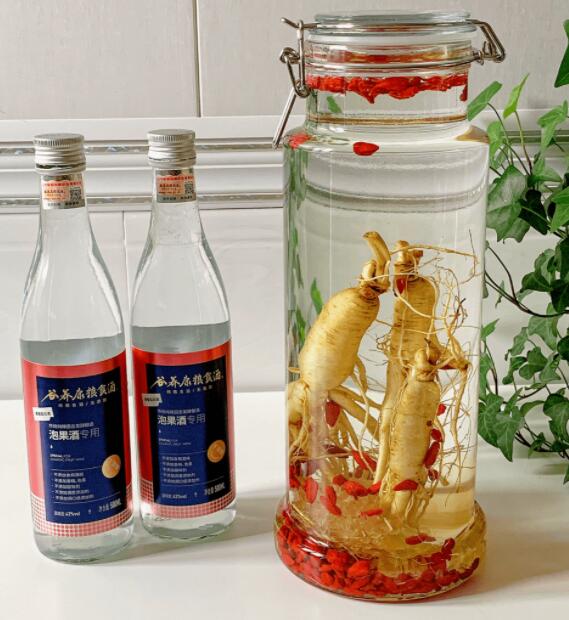 人参枸杞泡酒的功效与作用及正确的食用方法