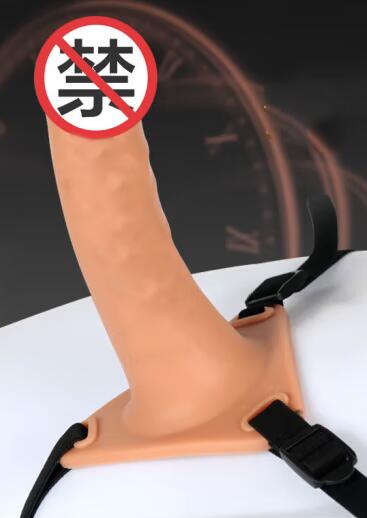 揭开女人内心深处的欲望：为什么喜欢男用穿戴阳具