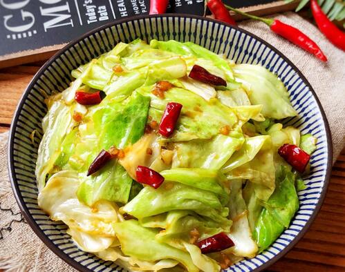 包菜怎么做好吃,越简单越好