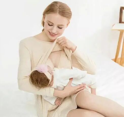 母乳喂养有什么好处，怎么可以更注意细节？