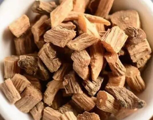 牛膝的功效与作用 牛膝和什么搭配最好